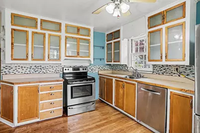 2042 Cottage Avenue E, Saint Paul, MN 55119 - Photo 8