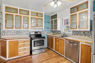 2042 Cottage Ave E, Saint Paul, MN 55119 - Photo 8