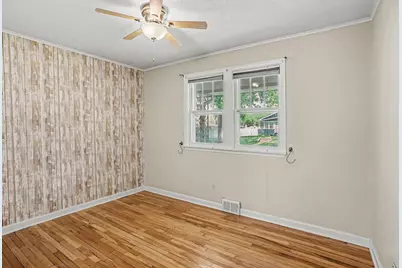 2042 Cottage Avenue E, Saint Paul, MN 55119 - Photo 12