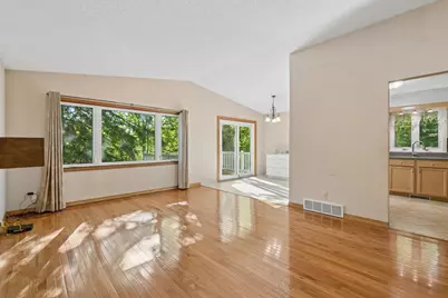75 Pleasant Lane E, Excelsior, MN 55331 - Photo 8
