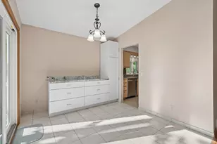 75 Pleasant Ln E, Excelsior, MN 55331 - Photo 12