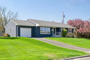 216 Reid Ln, South Saint Paul, MN 55075 - Photo 2