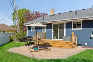216 Reid Ln, South Saint Paul, MN 55075 - Photo 6