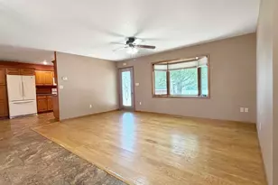 431 Spring St, Tracy, MN 56175 - Photo 10