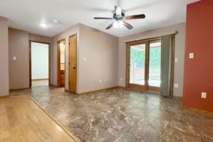 431 Spring St, Tracy, MN 56175 - Photo 8