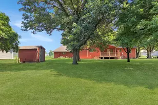 431 Spring St, Tracy, MN 56175 - Photo 38