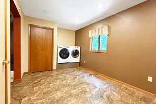 431 Spring St, Tracy, MN 56175 - Photo 20