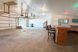 431 Spring St, Tracy, MN 56175 - Photo 34