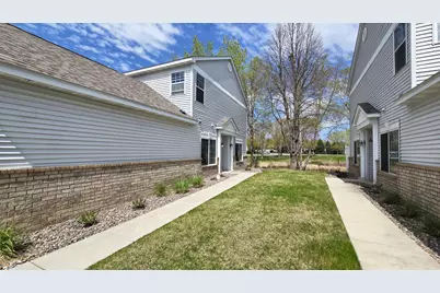 15336 Flower Way #194, Apple Valley, MN 55124 - Photo 2