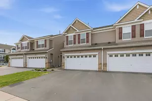 348 Orendorff Way NE, Columbia Heights, MN 55421 - Photo 28