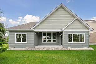 752 Somerwood Ln, Waconia, MN 55387 - Photo 4