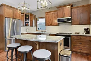 752 Somerwood Ln, Waconia, MN 55387 - Photo 8