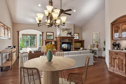524 Roanoke Court, Waconia, MN 55387 - Photo 2
