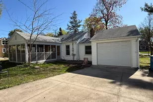 3911 Welcome Ave N, Robbinsdale, MN 55422 - Photo 4