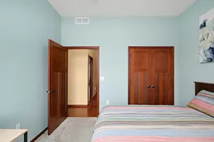 270 4th St E, Saint Paul, MN 55101 - Photo 24