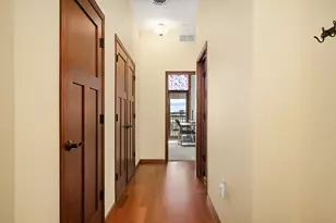 270 4th St E, Saint Paul, MN 55101 - Photo 6