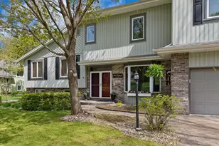 412 E 135th St, Burnsville, MN 55337 - Photo 2