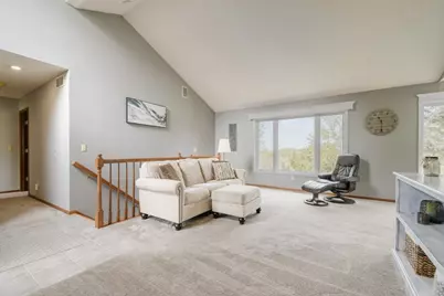 9096 Jergen Avenue S, Cottage Grove, MN 55016 - Photo 6