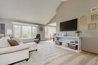 9096 Jergen Avenue S, Cottage Grove, MN 55016 - Photo 4
