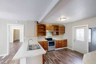 104 W 5th St, Cochrane, WI 54622 - Photo 32