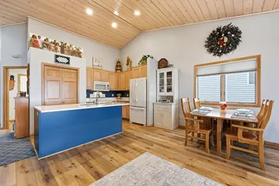 22752 Dunvilla Drive, Pelican Rapids, MN 56572 - Photo 14
