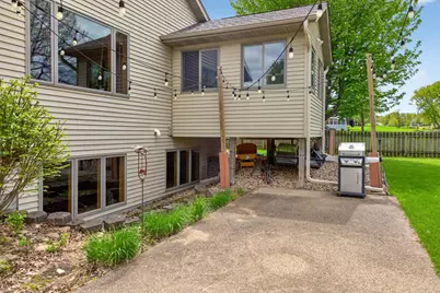 1011 Golfers Ct SE, Rochester, MN 55904 - Photo 6