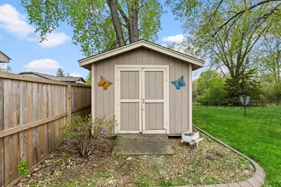 2201 84th Avenue N, Brooklyn Park, MN 55444 - Photo 38
