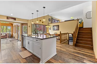 2201 84th Avenue N, Brooklyn Park, MN 55444 - Photo 6