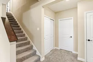 4469 Schilling Way, Woodbury, MN 55129 - Photo 48