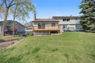 15615 27th Ave N, Plymouth, MN 55447 - Photo 2