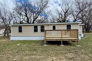 202 Washington St SE, Warroad, MN 56763 - Photo 1