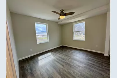202 Washington Street SE, Warroad, MN 56763 - Photo 14