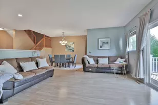 2693 New Century Ln, Maplewood, MN 55119 - Photo 18