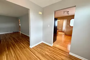 225 Sunrise Blvd, Redwood Falls, MN 56283 - Photo 4