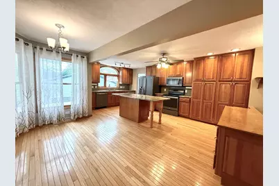 225 Sunrise Boulevard, Redwood Falls, MN 56283 - Photo 10