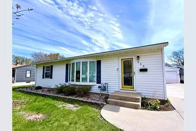 225 Sunrise Boulevard, Redwood Falls, MN 56283 - Photo 2