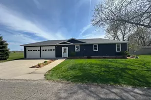 344 Oak Street N, Vesta, MN 56292 - Photo 1