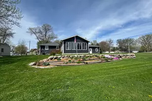 344 Oak Street N, Vesta, MN 56292 - Photo 1
