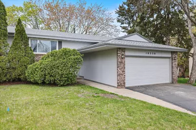 10330 Rhode Island Circle, Bloomington, MN 55438 - Photo 2