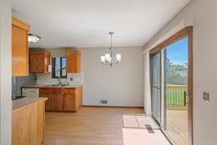 7916 Hallmark Way, Apple Valley, MN 55124 - Photo 16