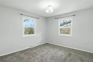 2921 LaSalle St, Eau Claire, WI 54703 - Photo 16