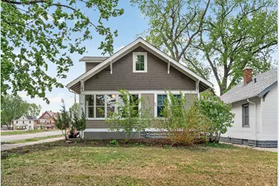 654 Carroll Avenue, Saint Paul, MN 55104 - Photo 2