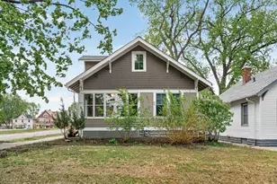 654 Carroll Ave, Saint Paul, MN 55104 - Photo 2