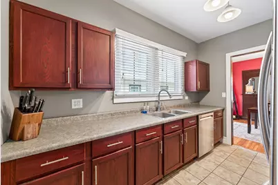 654 Carroll Avenue, Saint Paul, MN 55104 - Photo 16
