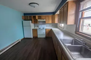 306 4th Ave S, Princeton, MN 55371 - Photo 2