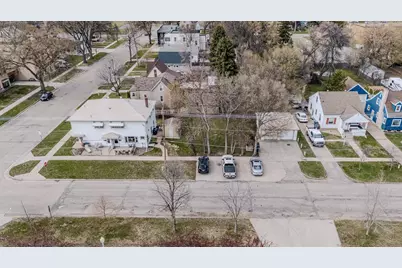 1002 5th Avenue S, Moorhead, MN 56560 - Photo 6
