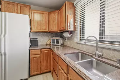 3121 7th Street N, Fargo, ND 58102 - Photo 6