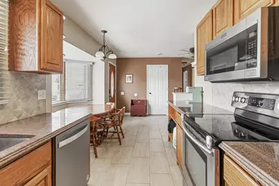 3121 7th Street N, Fargo, ND 58102 - Photo 4