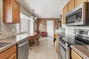 3121 7th St N, Fargo, ND 58102 - Photo 4