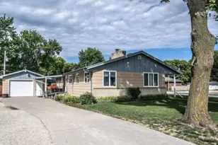 1000 8th St, Farmington, MN 55024 - Photo 2